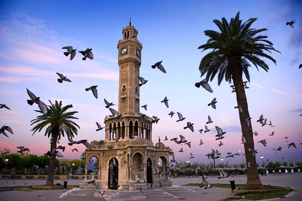 İzmir Tarihi Kemeraltı Çarşısı ve Saat Kulesi Gezisi - görsel 2